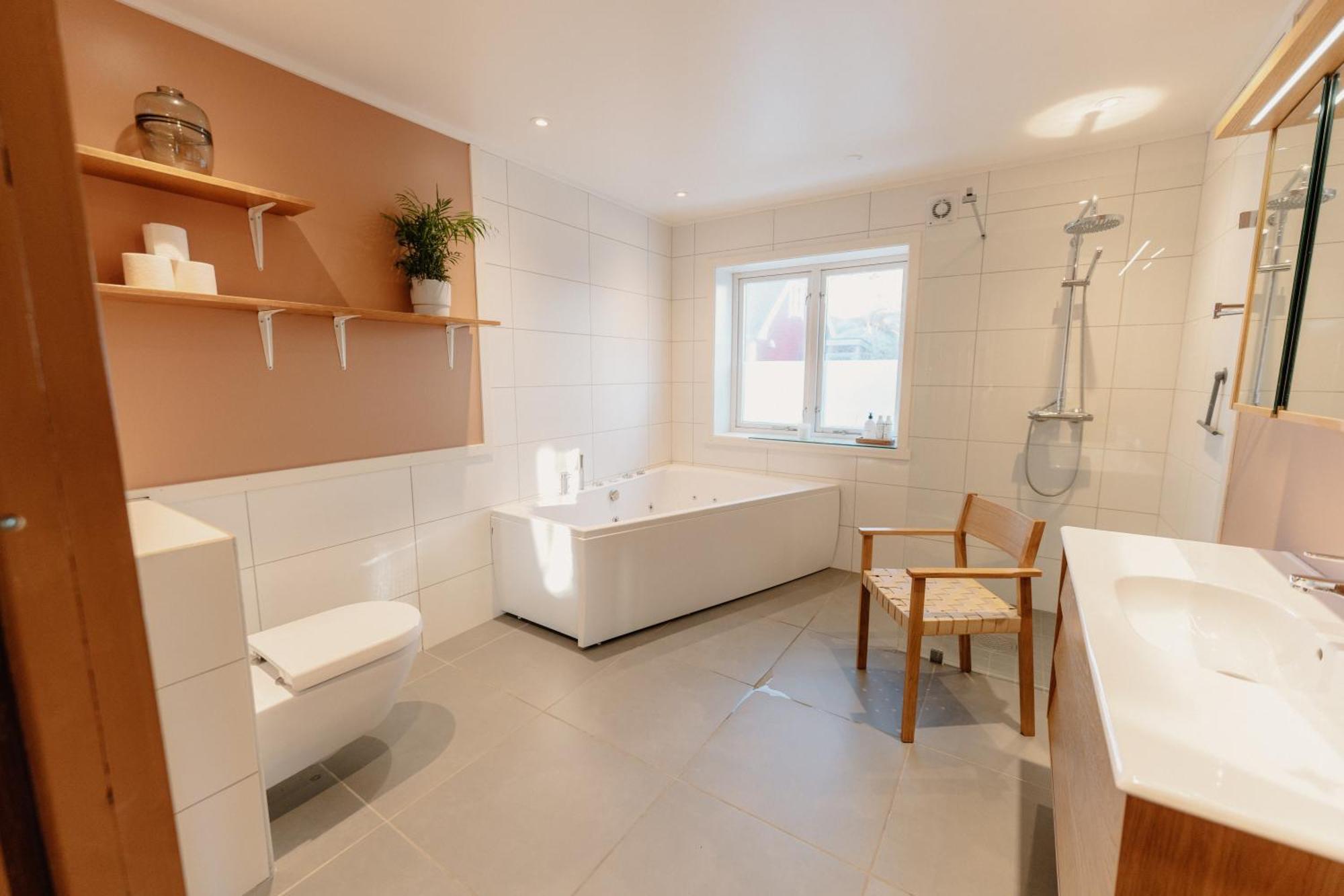Appartement In The Middle Of Lofoten! Unique And Spacious On The Docks. Stamsund